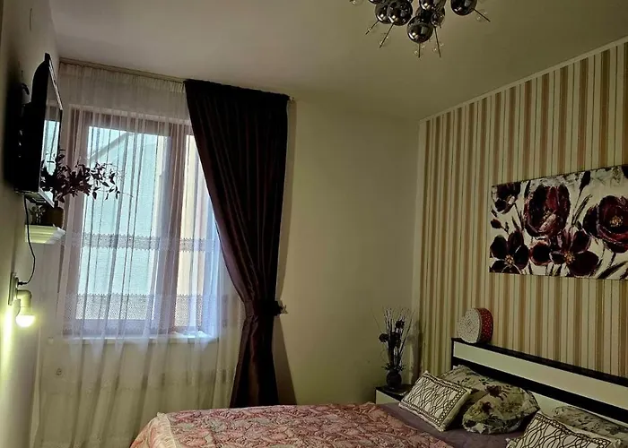 прекрасные с видом на море в центре Апартаменты Бяла